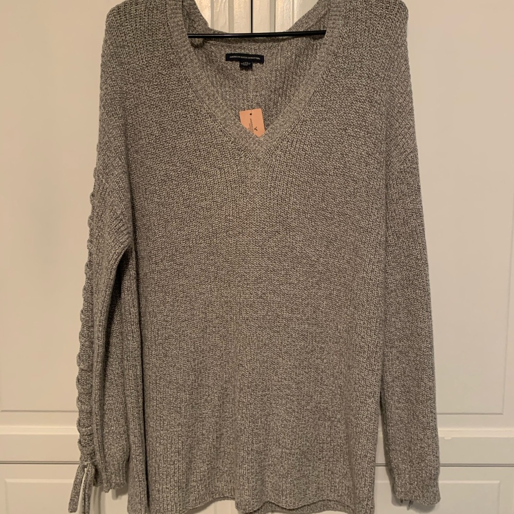 American Eagle Gray V-Neck Sweater